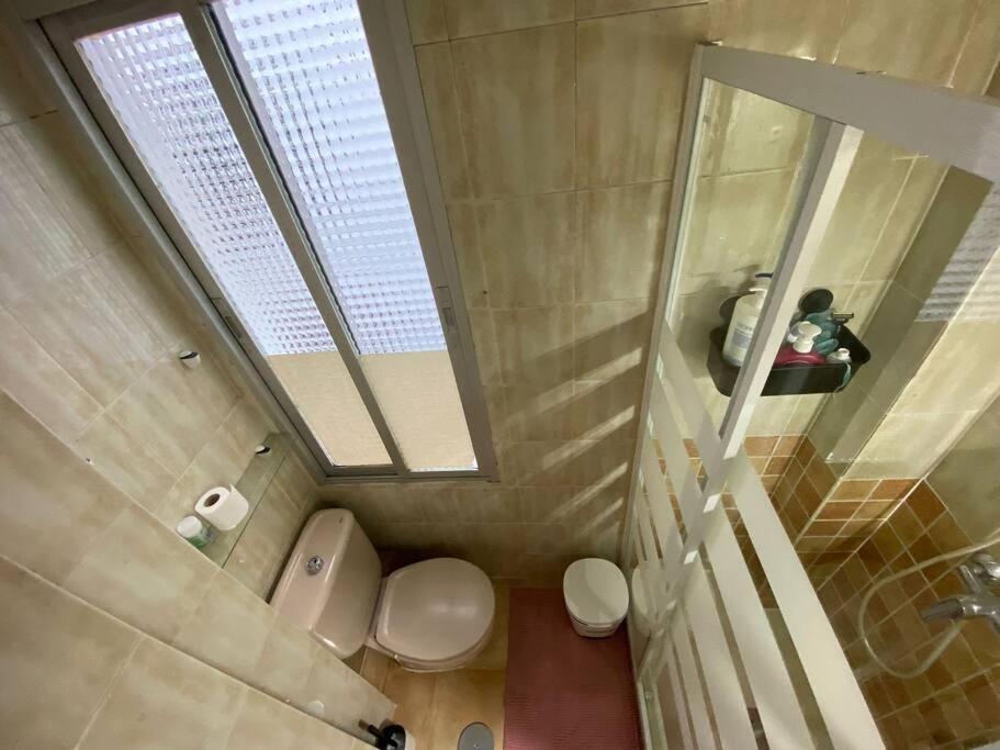 Habitacion Interior En Madrid Bagian luar foto