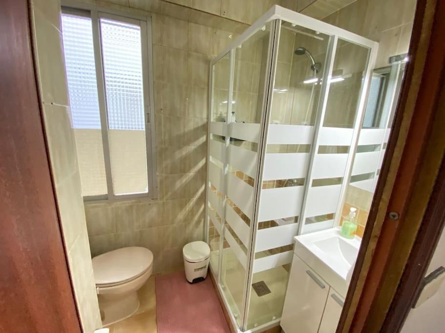 Habitacion Interior En Madrid Bagian luar foto