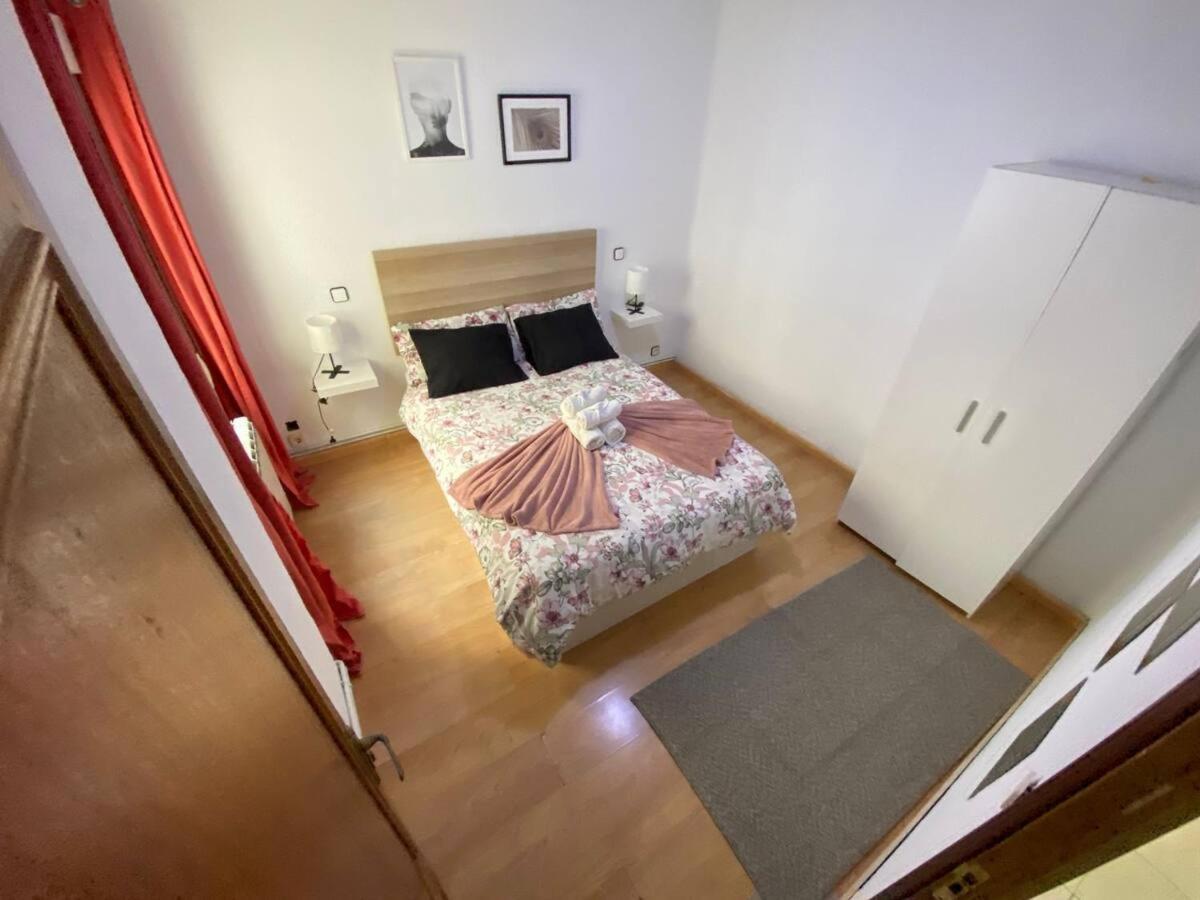 Habitacion Interior En Madrid Bagian luar foto
